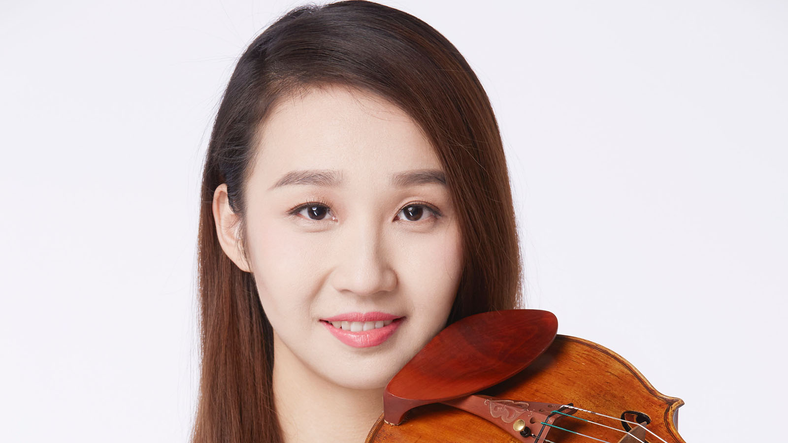 Violinist Lina Zhao.